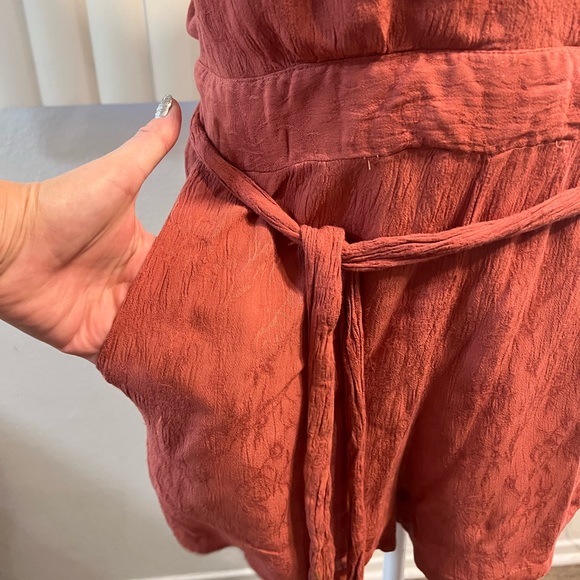 FREE PEOPLE 12 jumpsuit short rayon viscose sleeveless Cross On Back - Picture 7 of 12